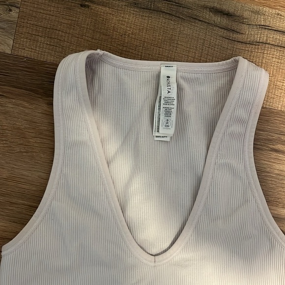 Athleta ribbed compression tank - Picture 2 of 3